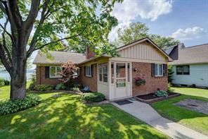 Finger Lake Real Estate Property - R1617940