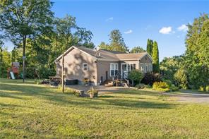 Finger Lake Real Estate Property - R1626538