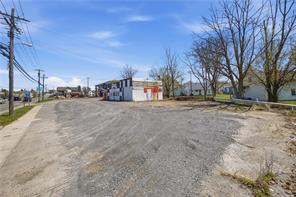 Finger Lake Real Estate Property - R1675785