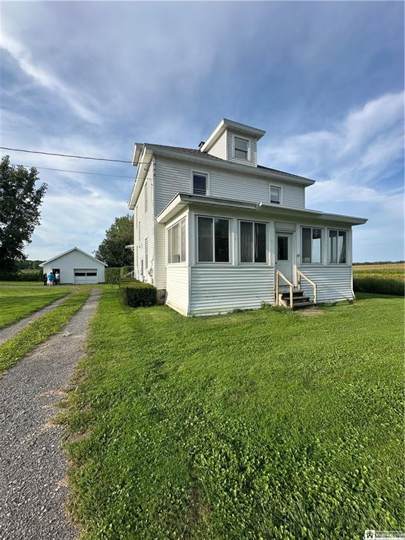 Finger Lake Real Estate Property - R1561342