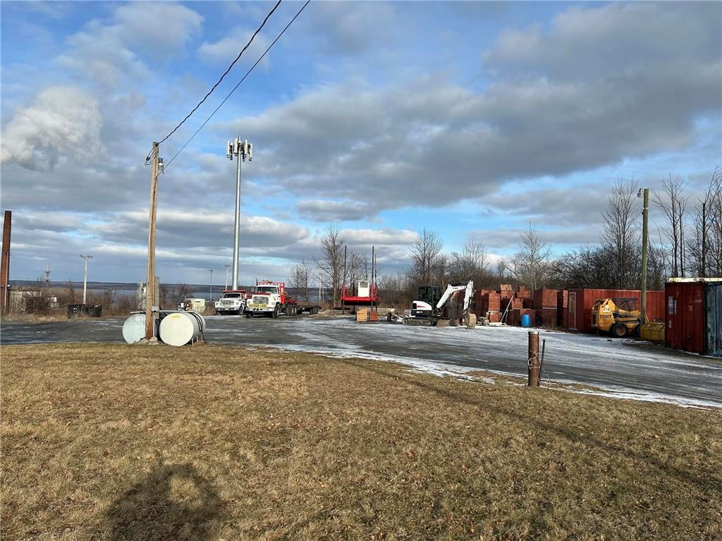 Finger Lake Real Estate Property - R1588493