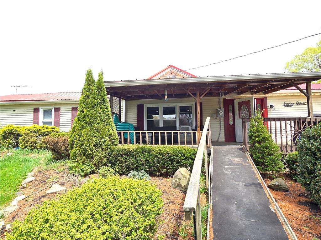 Finger Lake Real Estate Property - R1604476