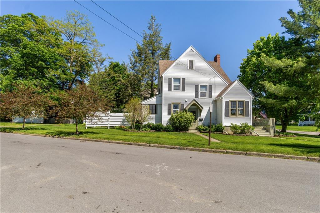 Finger Lake Real Estate Property - R1610426