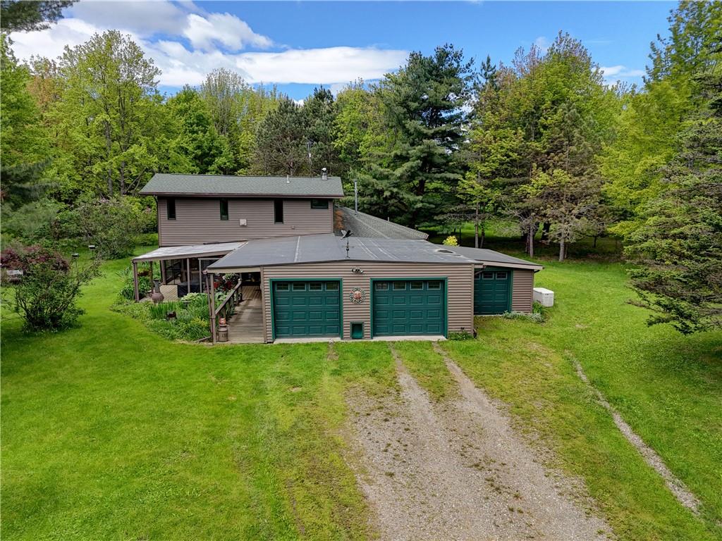 Finger Lake Real Estate Property - R1612378