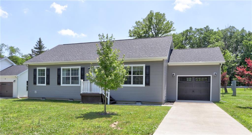 Finger Lake Real Estate Property - R1618444