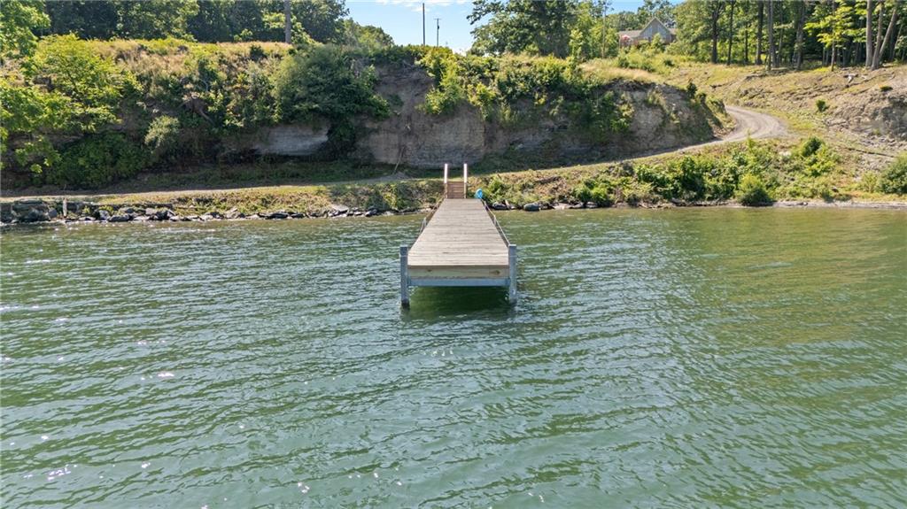 Finger Lake Real Estate Property - R1619522