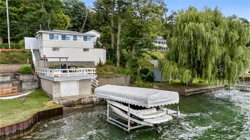 Finger Lake Real Estate Property - R1634114