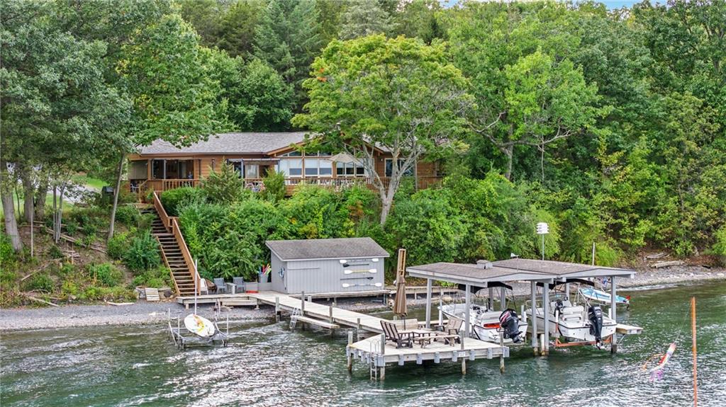 Finger Lake Real Estate Property - R1636403