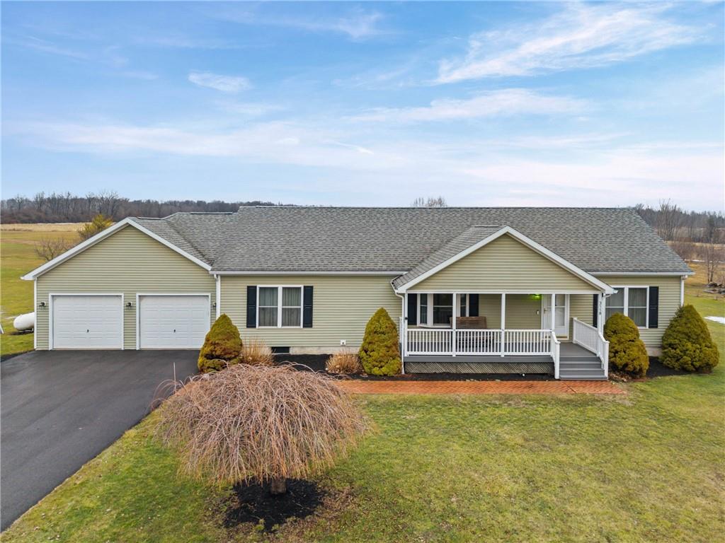 Finger Lake Real Estate Property - R1665062