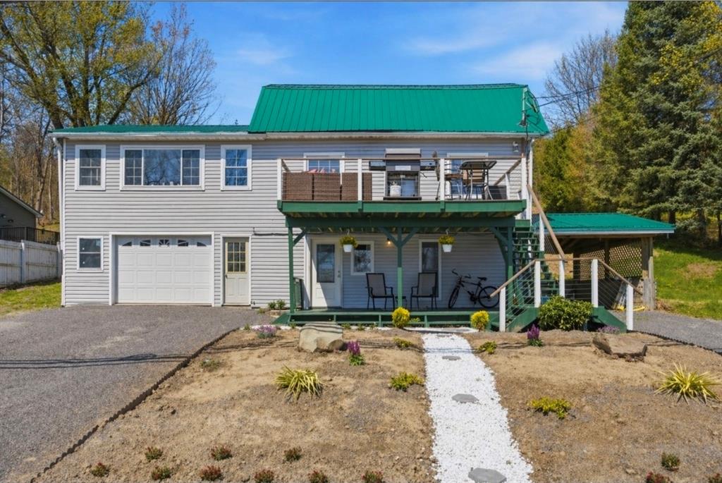 Finger Lake Real Estate Property - R1673911