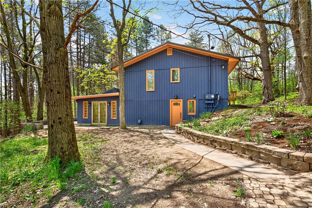 Finger Lake Real Estate Property - R1682909