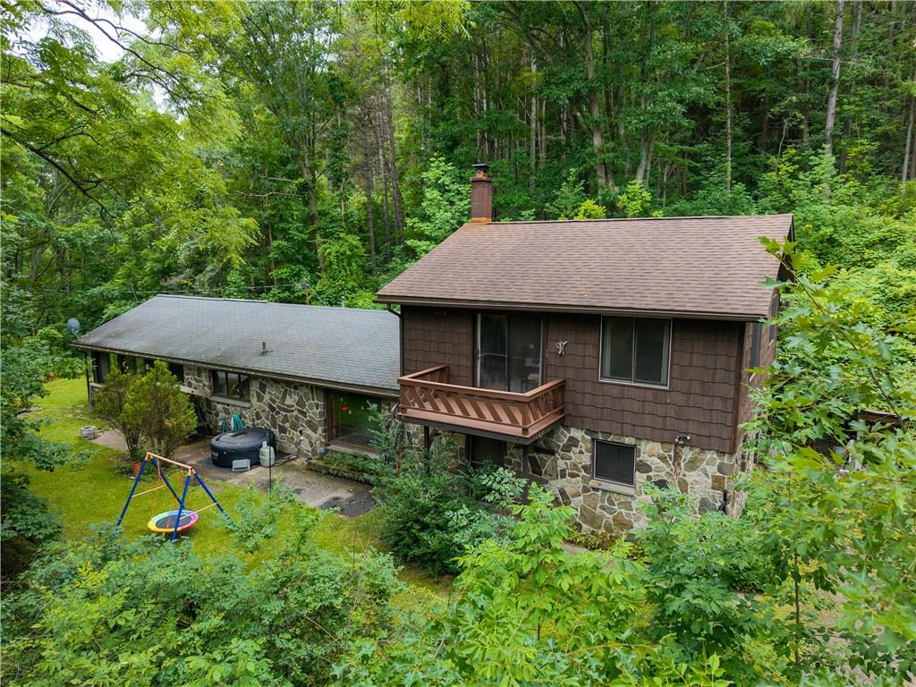 Finger Lake Real Estate Property - R1702959