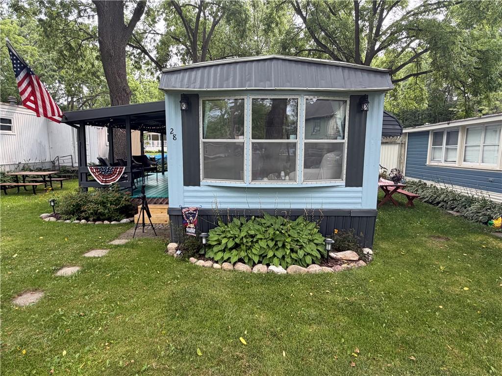 Finger Lake Real Estate Property - R1705699